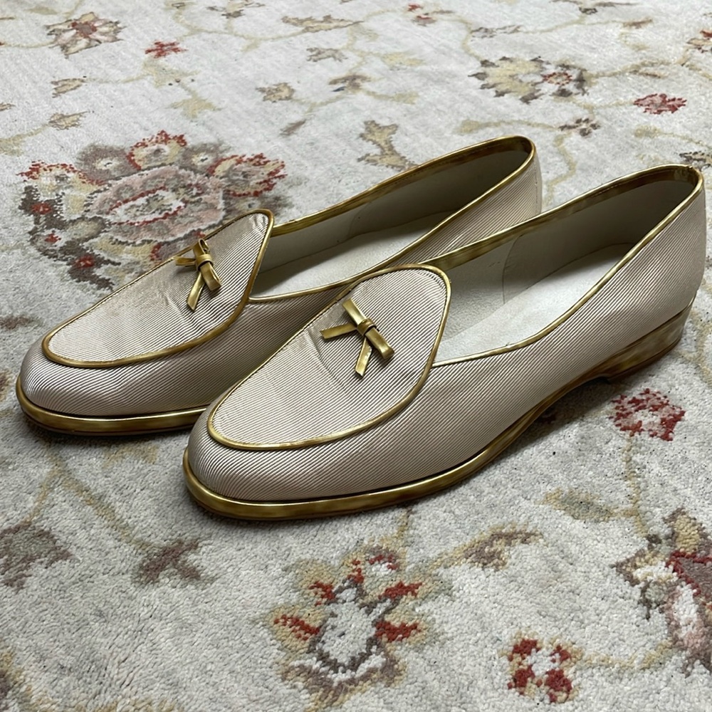 Stuart Weitzman cream puff loafers - Picture 3 of 8
